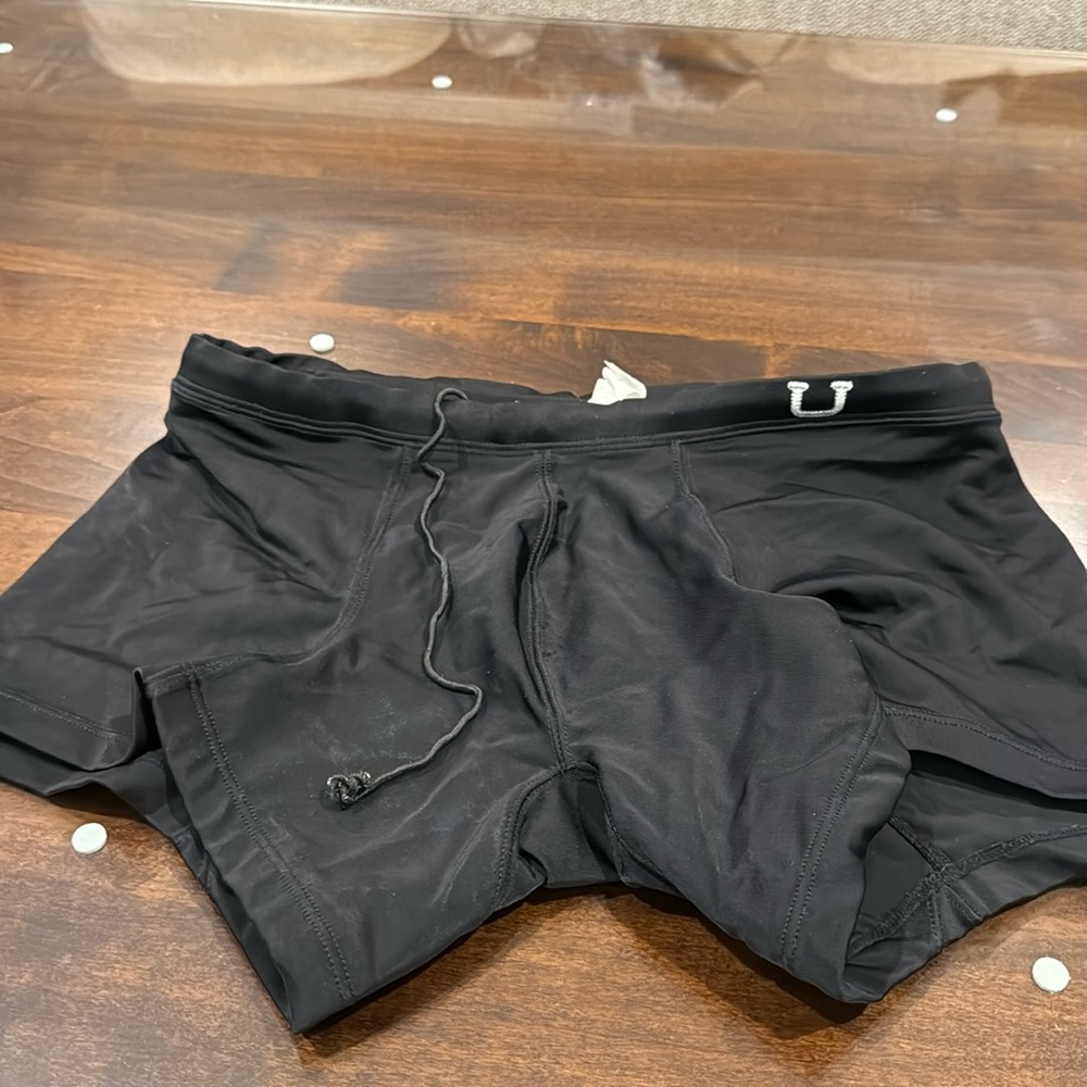 Mundo Unico squarecut swim trunks Large